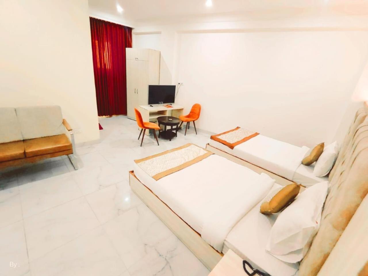 Hotel The Almora By Rs Global Near By Delhi International Airport With - Free Airport Drop New Delhi Extérieur photo