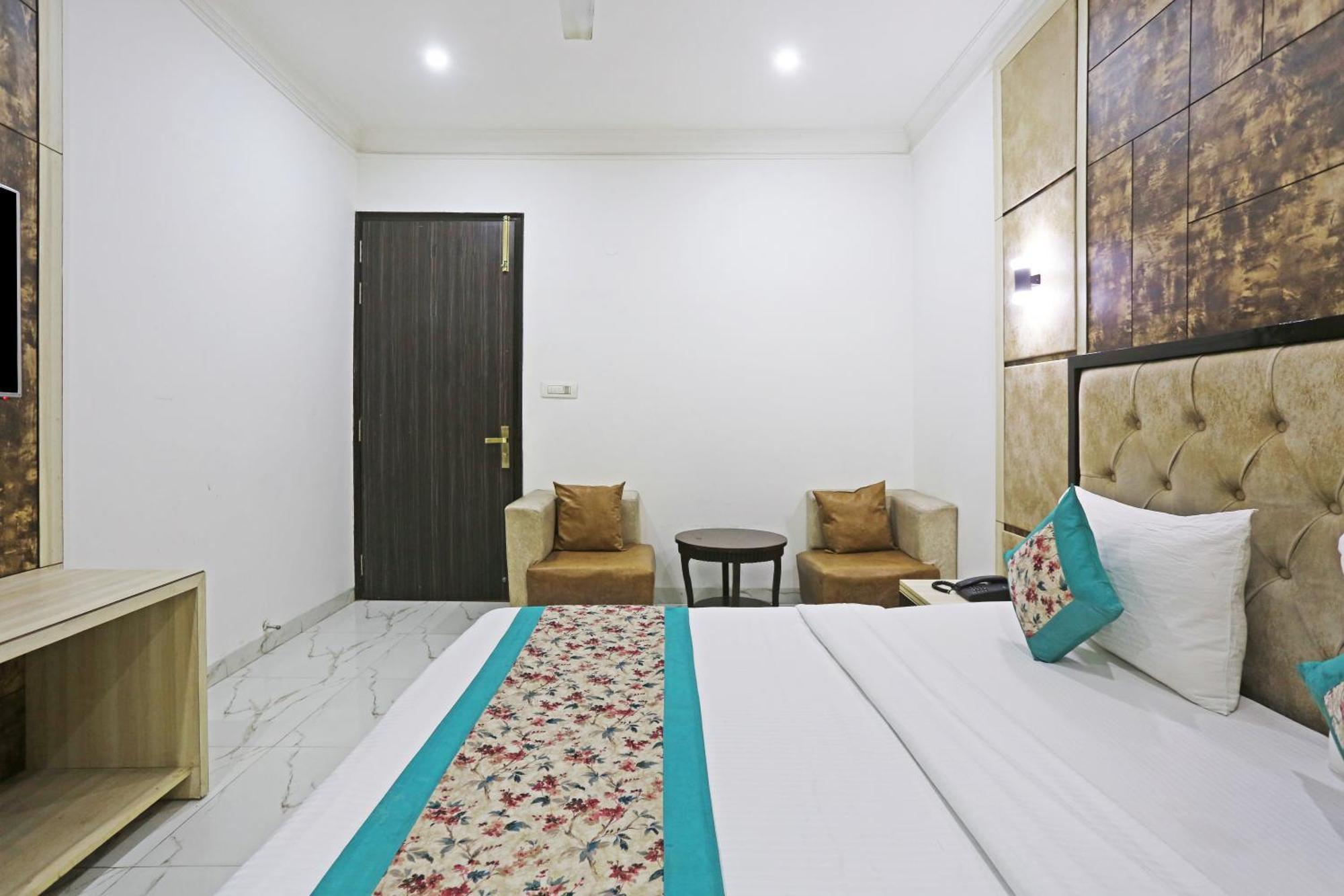 Hotel The Almora By Rs Global Near By Delhi International Airport With - Free Airport Drop New Delhi Extérieur photo