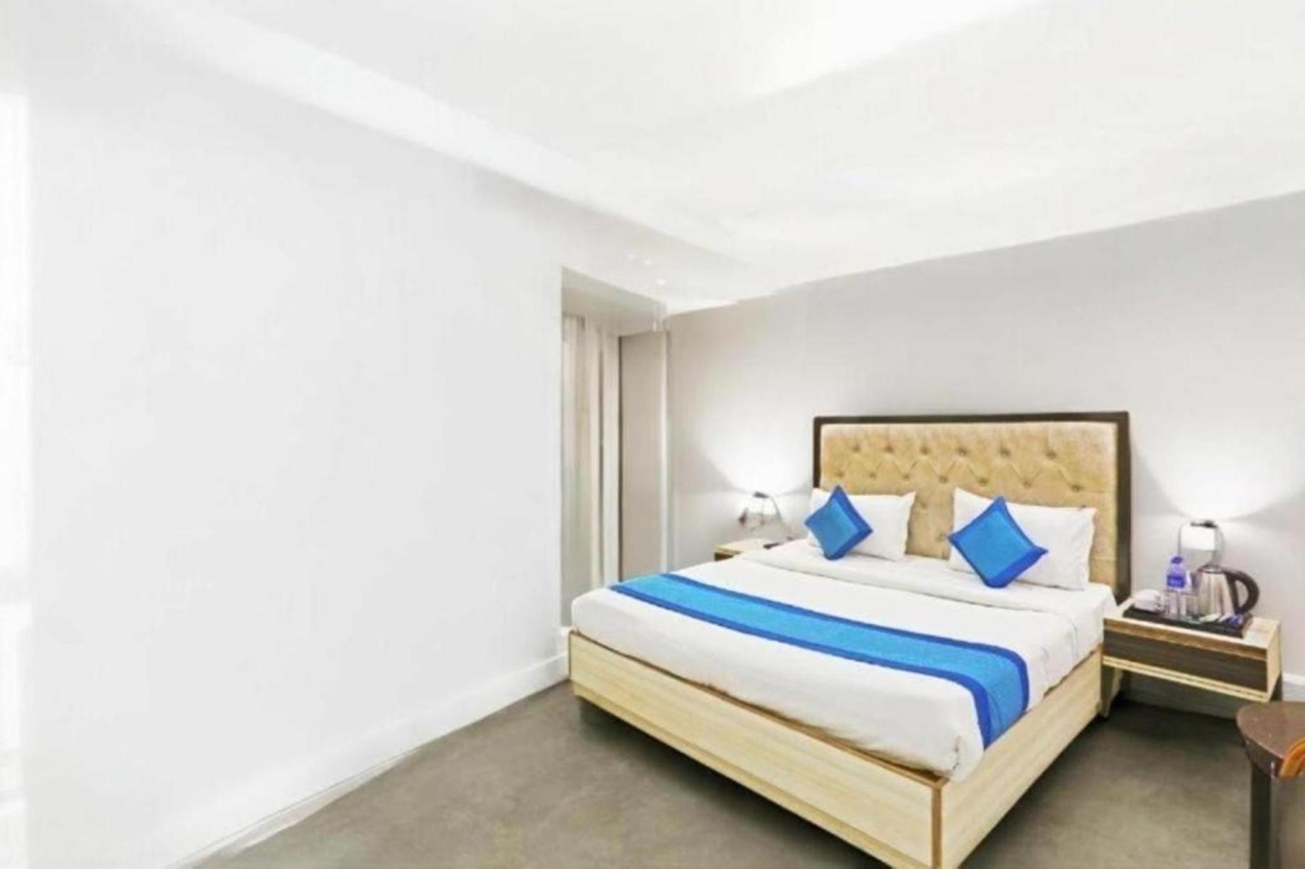 Hotel The Almora By Rs Global Near By Delhi International Airport With - Free Airport Drop New Delhi Extérieur photo